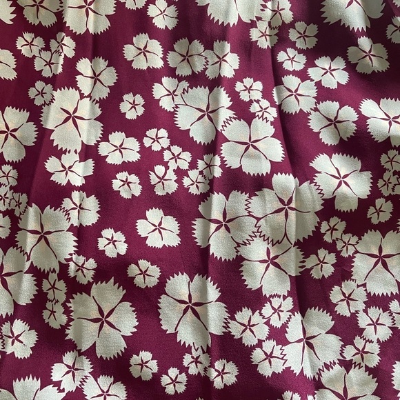 NWT Alexis Silk Tie Neck Cold Shoulder Floral Pink Berry Blouse Size XS - Picture 6 of 10